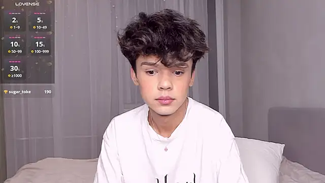 Felix Rey online show from June 28, 2026, 11:00 pm