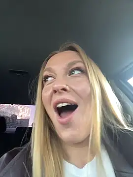 Sweet   Emily online show from November 14, 2025, 11:53 am