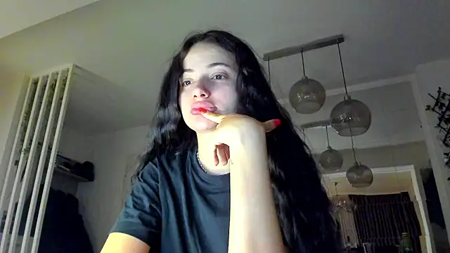 IreneVON online show from February 7, 2026, 4:05 am