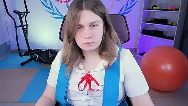 FioraMarmoris online show from January 24, 2025, 3:24 pm