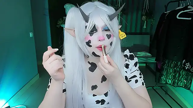 FioraMarmoris online show from March 1, 2025, 11:17 am