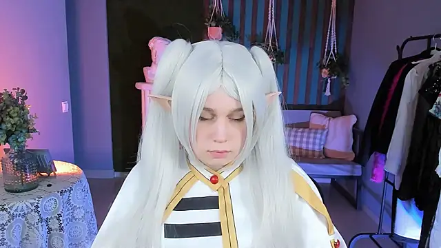 FioraMarmoris online show from March 21, 2025, 3:24 pm