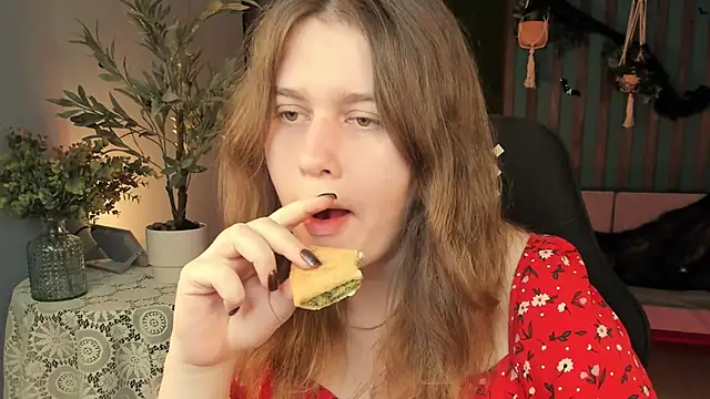 FioraMarmoris online show from October 26, 2025, 5:13 am