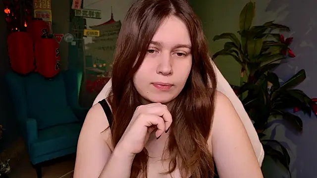 FioraMarmoris online show from March 9, 2026, 5:33 am