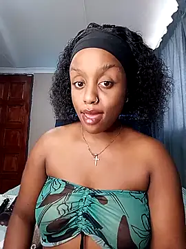 Queen-Chocolate online show from February 11, 2026, 12:32 pm