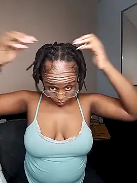 Queen-Chocolate online show from February 27, 2026, 5:46 pm