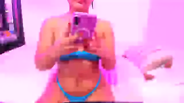 Snapshot of Ivonnesweets chatting on February 18, 2025, 11:19 pm Ivonnesweets online show from February 18, 2025, 11:19 pm