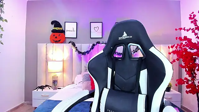 sara parker069 online show from October 28, 2025, 1:14 pm