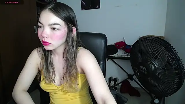 venelope1 online show from February 16, 2025, 10:43 pm