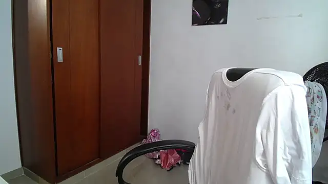 venelope1 online show from October 13, 2025, 8:09 pm