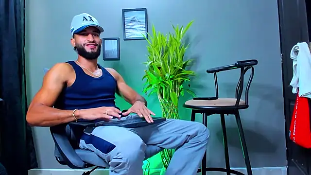 Damian 022 online show from October 23, 2025, 1:32 pm