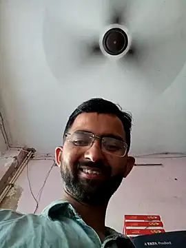 sagarghai07 online show from April 18, 2026, 9:57 am