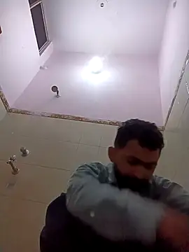 sagarghai07 online show from April 19, 2026, 1:27 am