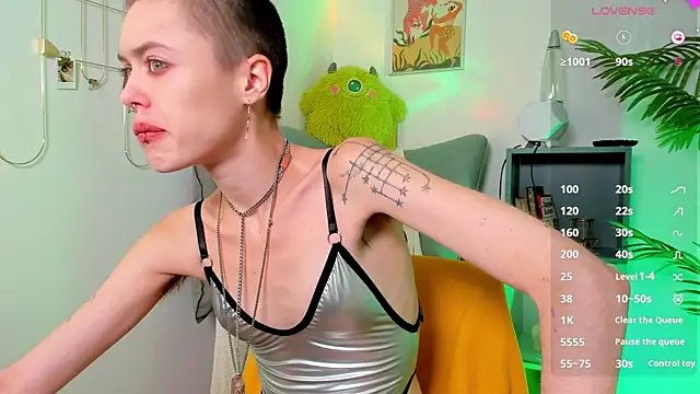 PamelaYong online show from December 11, 2024, 1:39 pm