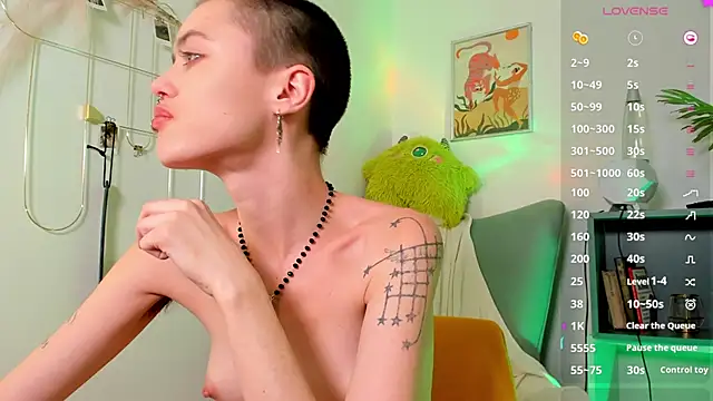 PamelaYong online show from December 12, 2024, 5:15 pm