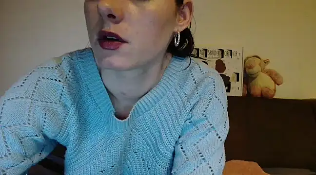 Jasmin-White online show from December 18, 2024, 5:10 pm