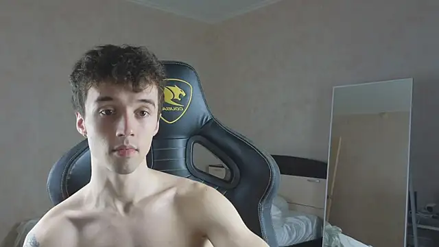 Snapshot of MasonWarholl chatting on November 15, 2025, 7:21 pm MasonWarholl online show from November 15, 2025, 7:21 pm