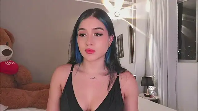 AnnyHizzle online show from November 5, 2025, 2:11 am