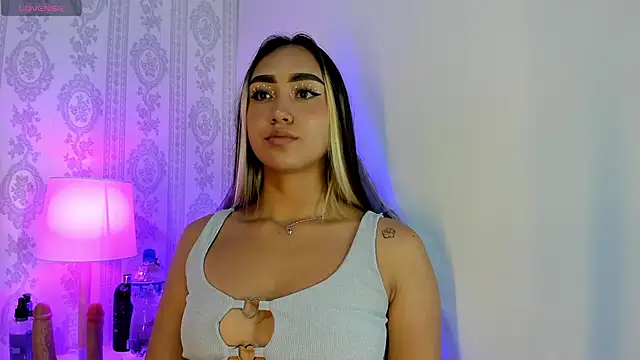 Snapshot of liaa_18 chatting on November 12, 2025, 3:18 am liaa 18 online show from November 12, 2025, 3:18 am