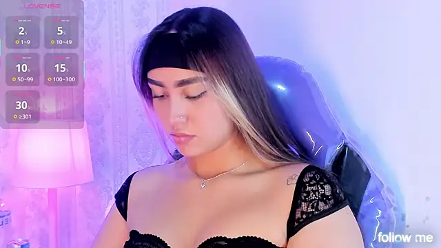 Snapshot of liaa_18 chatting on February 12, 2026, 2:28 am liaa 18 online show from February 12, 2026, 2:28 am