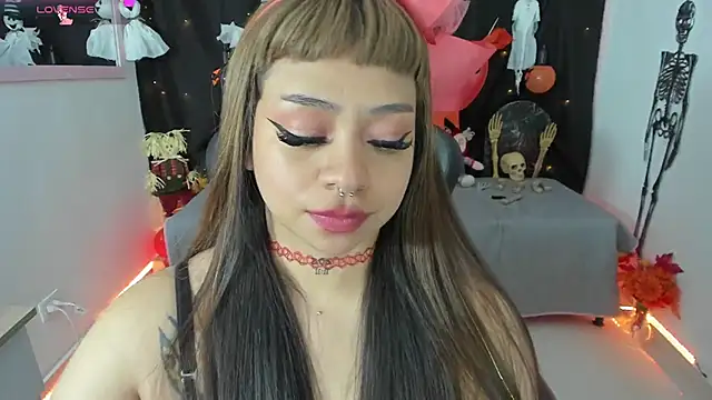 zoesullivan online show from October 3, 2025, 10:45 am