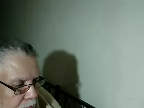 100Tauros online show from November 20, 2025, 10:42 pm