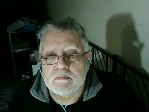 100Tauros online show from December 18, 2025, 1:55 am