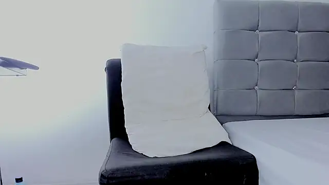 Ladysexy hot19 online show from February 7, 2025, 3:12 am