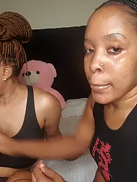 R-thequeen online show from March 6, 2026, 10:34 am