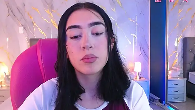 Julieta De Los Angeles online show from March 11, 2025, 3:48 am