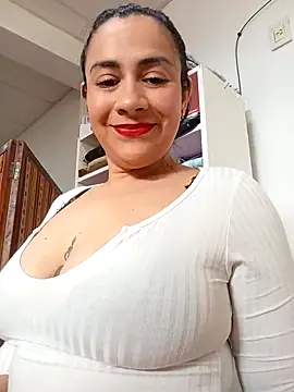 Snapshot of XGabrielaXX chatting on November 8, 2025, 6:40 pm XGabrielaXX online show from November 8, 2025, 6:40 pm