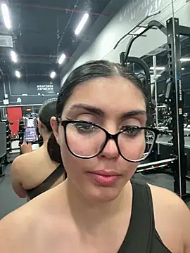 Snapshot of zui_lu chatting on February 16, 2025, 7:59 am zui lu online show from February 16, 2025, 7:59 am