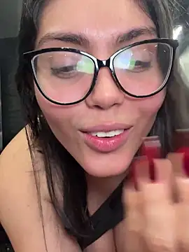 Snapshot of zui_lu chatting on February 22, 2025, 5:02 am zui lu online show from February 22, 2025, 5:02 am