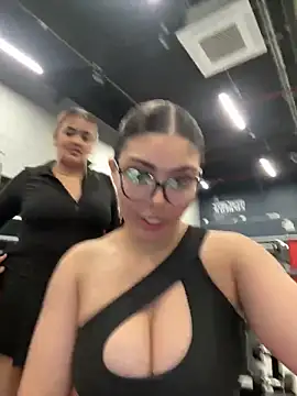 Snapshot of zui_lu chatting on March 8, 2025, 8:00 am zui lu online show from March 8, 2025, 8:00 am