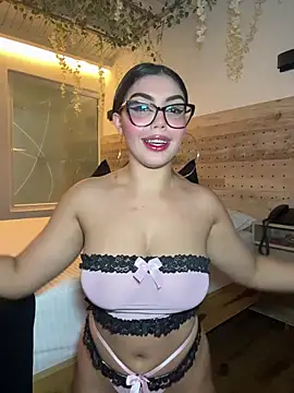 Snapshot of zui_lu chatting on November 1, 2025, 12:12 am zui lu online show from November 1, 2025, 12:12 am