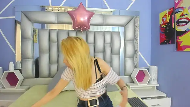 sophia ny online show from November 14, 2025, 2:05 pm