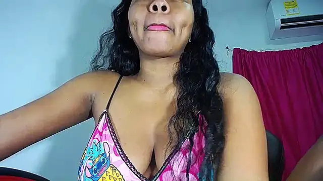 Snapshot of Sashabreck chatting on October 31, 2025, 2:56 am Sashabreck online show from October 31, 2025, 2:56 am