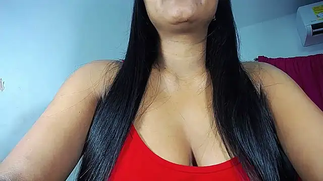 Snapshot of Sashabreck chatting on June 24, 2026, 2:43 am Sashabreck online show from June 24, 2026, 2:43 am