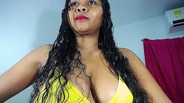 Snapshot of Sashabreck chatting on July 27, 2026, 2:51 am Sashabreck online show from July 27, 2026, 2:51 am