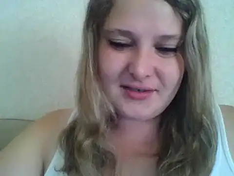 ParisMimi online show from September 15, 2025, 7:41 am