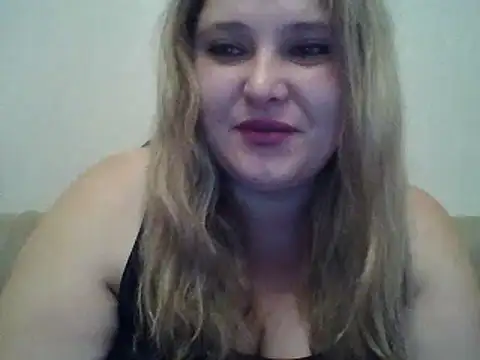 ParisMimi online show from November 17, 2025, 7:25 am