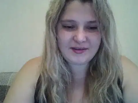 ParisMimi online show from November 26, 2025, 7:53 am