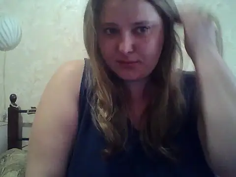 Snapshot of ParisMimi chatting on April 28, 2026, 9:03 am ParisMimi online show from April 28, 2026, 9:03 am