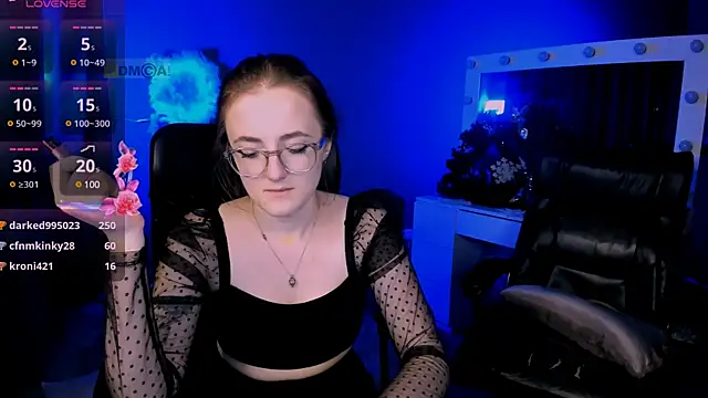 liana kisses online show from January 26, 2025, 3:58 pm