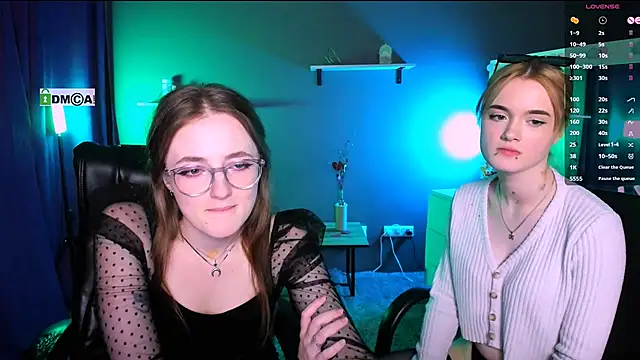 liana kisses online show from March 4, 2025, 2:27 am