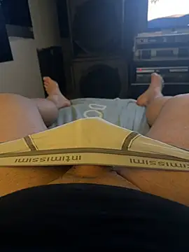 Snapshot of MatthewEmme chatting on March 22, 2025, 1:00 am MatthewEmme online show from March 22, 2025, 1:00 am