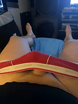 Snapshot of MatthewEmme chatting on September 15, 2025, 9:59 pm MatthewEmme online show from September 15, 2025, 9:59 pm