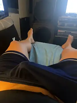 Snapshot of MatthewEmme chatting on October 22, 2025, 10:31 pm MatthewEmme online show from October 22, 2025, 10:31 pm