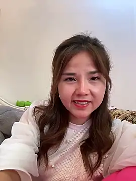 Snapshot of Efangfang chatting on December 4, 2024, 8:56 am Efangfang online show from December 4, 2024, 8:56 am