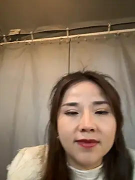 Snapshot of Efangfang chatting on December 15, 2024, 10:39 am Efangfang online show from December 15, 2024, 10:39 am